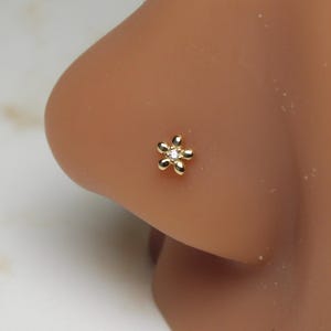 14K Gold Flower Nose Ring, L Shape Dainty Flower Top Solid Gold Nose Piercing Stud - 20g