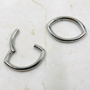 16G Silver Minimal Oval Shape Seamless Hinged Septum Clicker Ring • Septum Jewelry