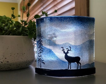 Standing Midnight Blue Stag Silhouette Curve