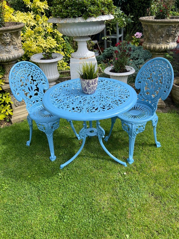Two seater garden table new arrivals