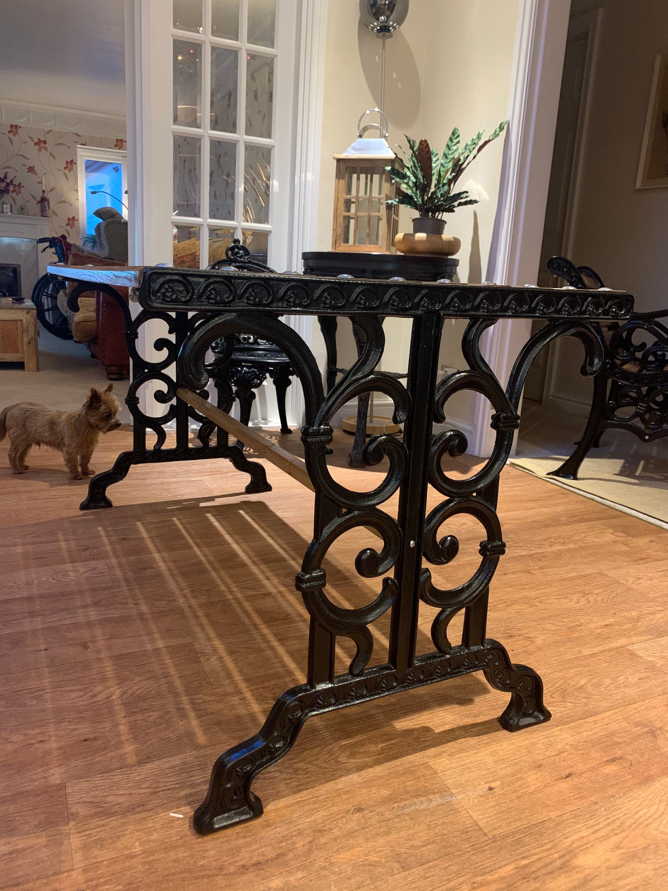 Decorative cast iron table legs deals