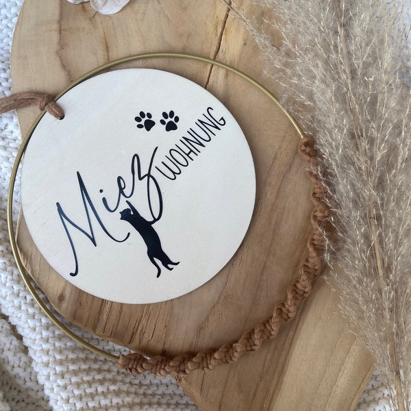 Door wreath "Miezwohnung" | Macrame hoop with wooden disc for catmoms