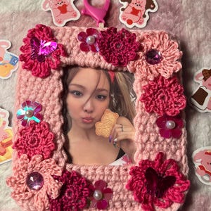Crocheted Photocard Holder