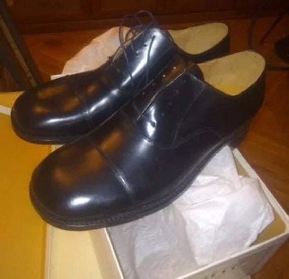 Oxfords White & co Handmade in England. Martens G