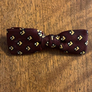 LOUIS VUITTON BELT and BOW TIES (FASHION) - Empire Cake