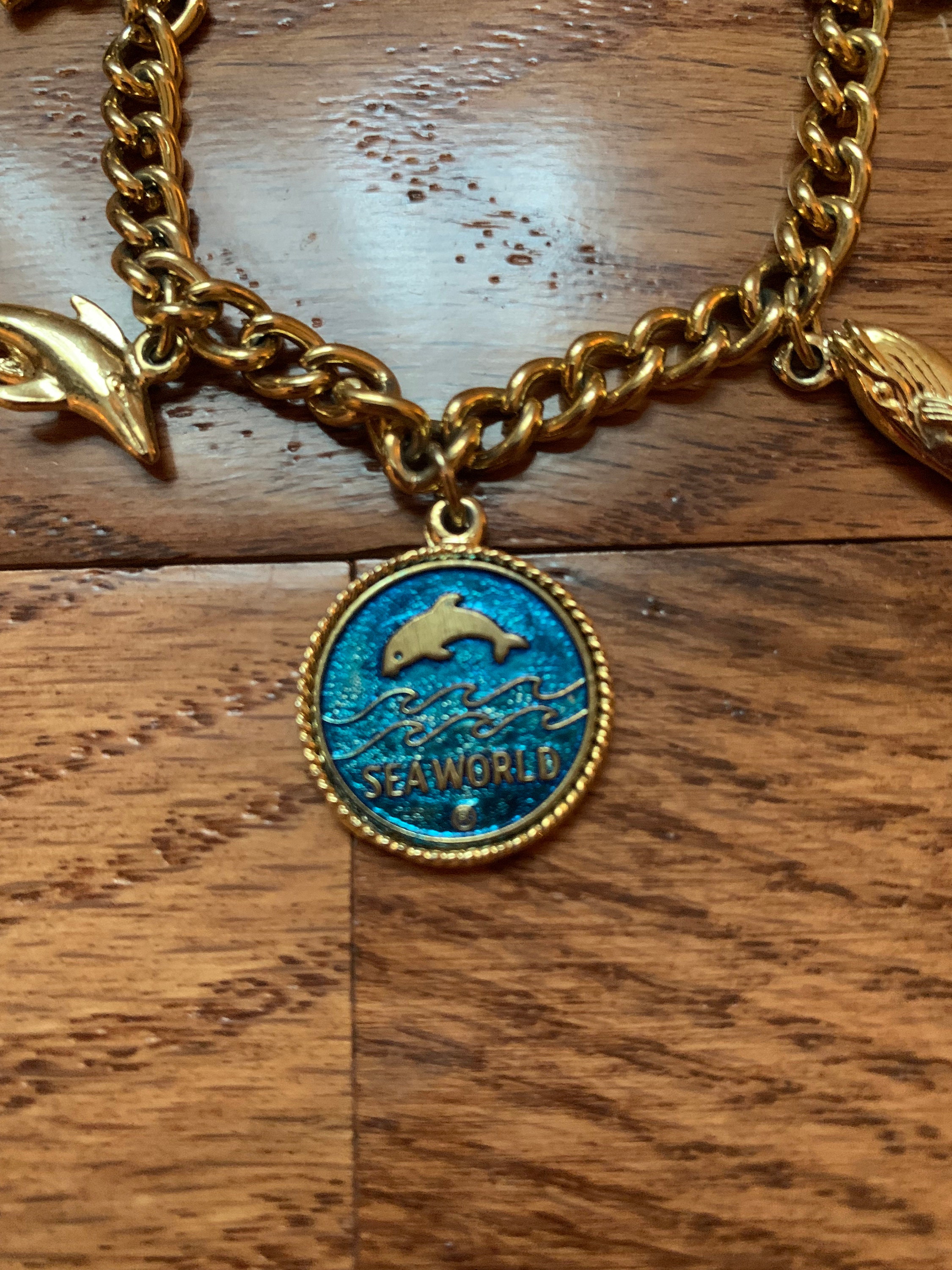 Seaworld Chain 1976 Seaworld Charm Bracelet, 6