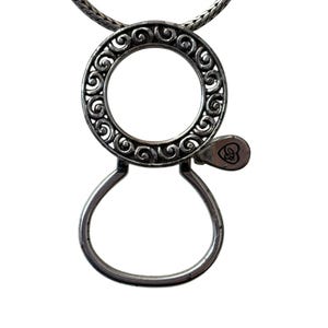 Brighton Long Silver Tone Necklace Scroll Circle Pendant Pre-Owned As Is Bild 2
