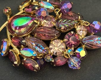 Vintage RARE Weiss Brooch SIGNED Gold Tone