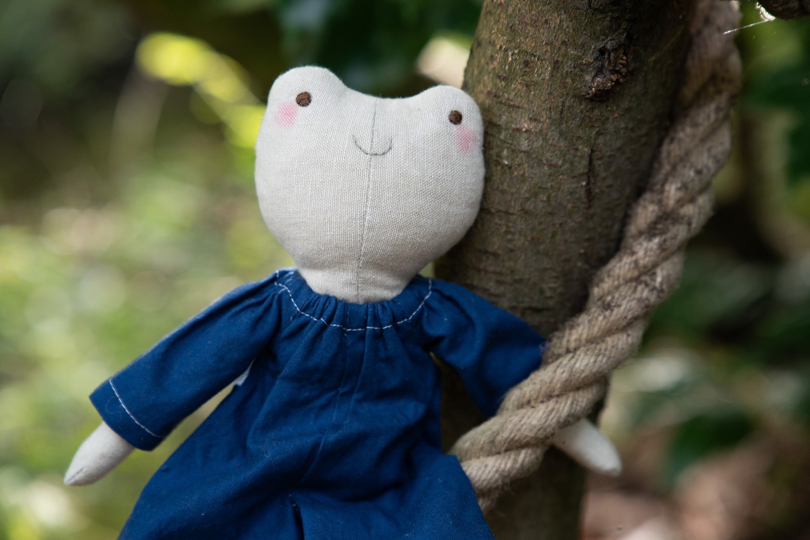 Frog Cloth DIY Frog Plushie Soft Toy Sewing Pattern | Cute Scandi Rag Fabric Cloth ...
