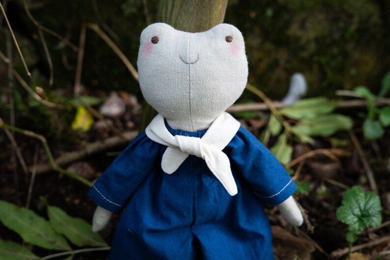 DIY Frog Plushie Soft Toy Sewing Pattern | Cute Scandi Rag Fabric Cloth ...