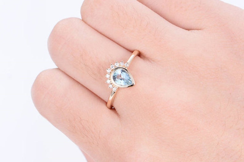 Sky Blue Topaz Ring|Gift For Mom|Lab Created Sky Blue Topaz Ring|Rings|Bridesmaid Gift|Gift|Anniversary Gift|Gift for her|Jewelry|Blue Topaz