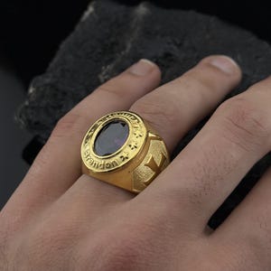 Anillo de obispo personalizado de oro de 18 quilates con cruz y piedra preciosa: anillo con nombre y título personalizado, anillo religioso para hombre, regalo de joyería de la Santa Cruz.
