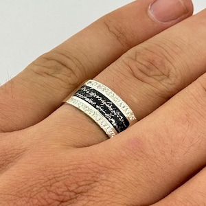 Silver Ayat al-Kursi Ring with Black Enamel and White Zircon – Islamic Wedding Band, Religious Gift for Him
