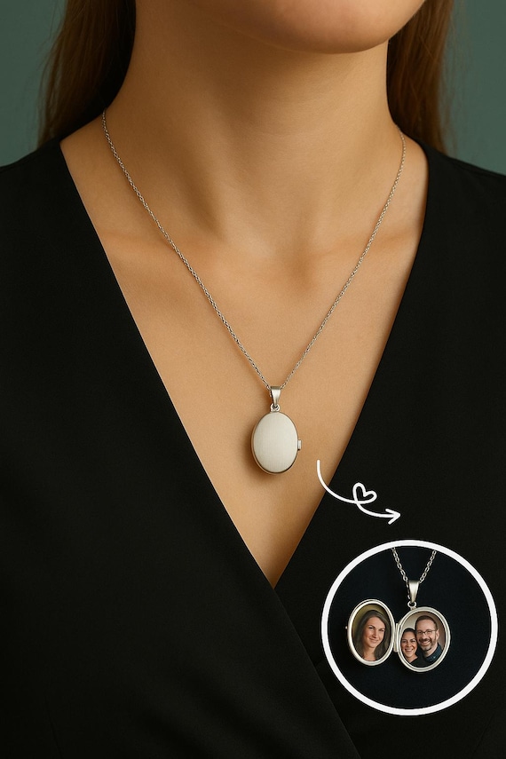 Personalized Silver Photo Locket Necklace – Oval Locket Holds