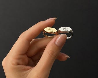 Aangepaste zeshoek monogram zegelring, gepersonaliseerde eerste ring, getextureerde zilveren pinkring, 925 sterlingzilveren ring, cadeau voor hem haar
