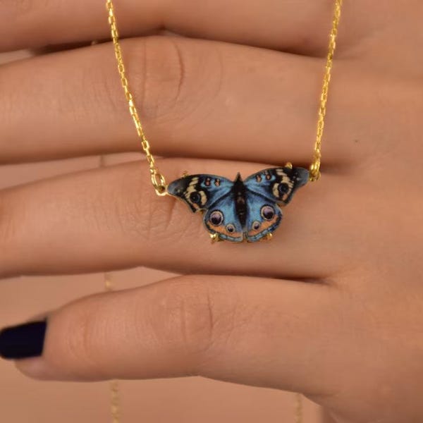 Personalized Gold Name Necklace with Butterfly  & Bird Pendant  Necklace - Animal Pendant, Gift for Mom Her, Mother's day gift