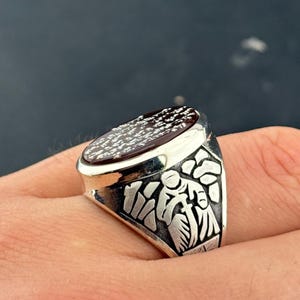 Silver Ring with Red Agate Stone – Islamic Calligraphy Ring for Him – Oval Signet Ring – Gift for Muslim Men – Unique  Ring with Hz. Ali