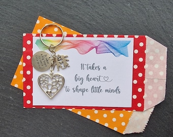 Thank you gift for teachers, teaching assistant, It takes a big heart to shape little minds keyring keychain bag charm