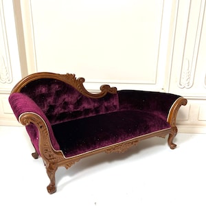 1:6 scale Playscale chaise lounge by JBM for dolls such as Brbie, Fashion Royal, Blythe, Icy, BJD