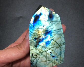 Labradorite Free Form