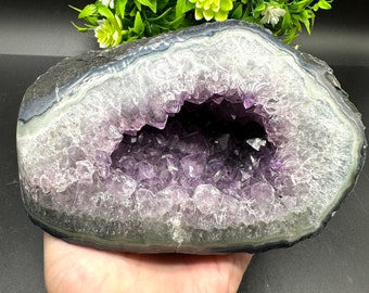 Amethyst Geode / Natural Crystal / Healing Crystal / Purple Crystal