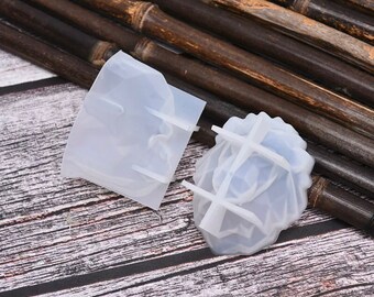 Set of 2 Geometric Wolf Head Lion Head Resin Mould