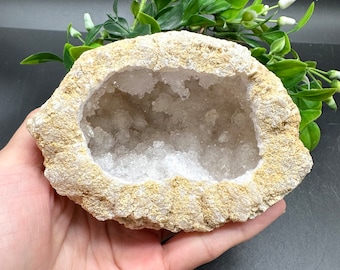 Moroccan Quartz Geode / Quartz Geode/ Natural Quartz Geode Crystal