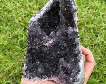 Amethyst Cluster / Natural Crystal / Healing Crystal / Amethyst Geode
