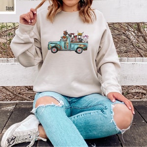 Farm Truck Sweatshirt, Turquoise Farmhouse Truck Crewneck Sweatshirt, Farm Animals Sweatshirt, Vintage Truck Sweatshirt Gift for Mom Birtday