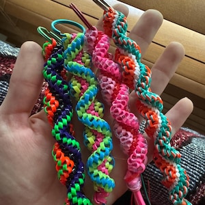 Handmade Early 2000s Scoubidou Keychain