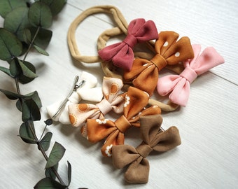 Tiny Baby Bows/Newborn Baby Bow/Baby Bow Headband/Baby Cotton Bows/Baby Girl Headbands/Baby Bows/Baby Girl/Baby Gift