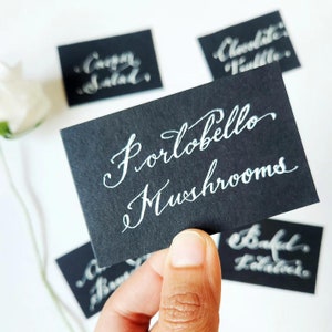 Tarjetas de lugar negras, tarjetas de nombre elegantes, tarjetas de nombre negras, etiquetas de nombre negras, etiquetas de nombre para bodas, etiquetas para regalos de bodas, etiquetas para damas de honor y padrinos de boda
