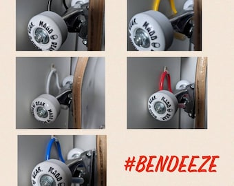 Soporte de pared para patineta Bendeeze