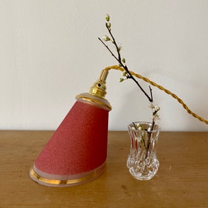 Lámpara tulipán vintage de cristal arenado rojo