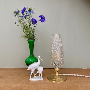 Lámpara de mesa vintage con forma de globo en cristal moldeado