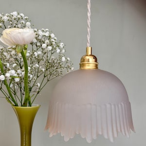 Lámpara colgante vintage con pantalla de vidrio esmerilado