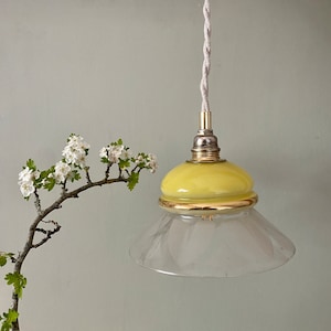 Pantalla de lámpara vintage de cristal amarillo y transparente