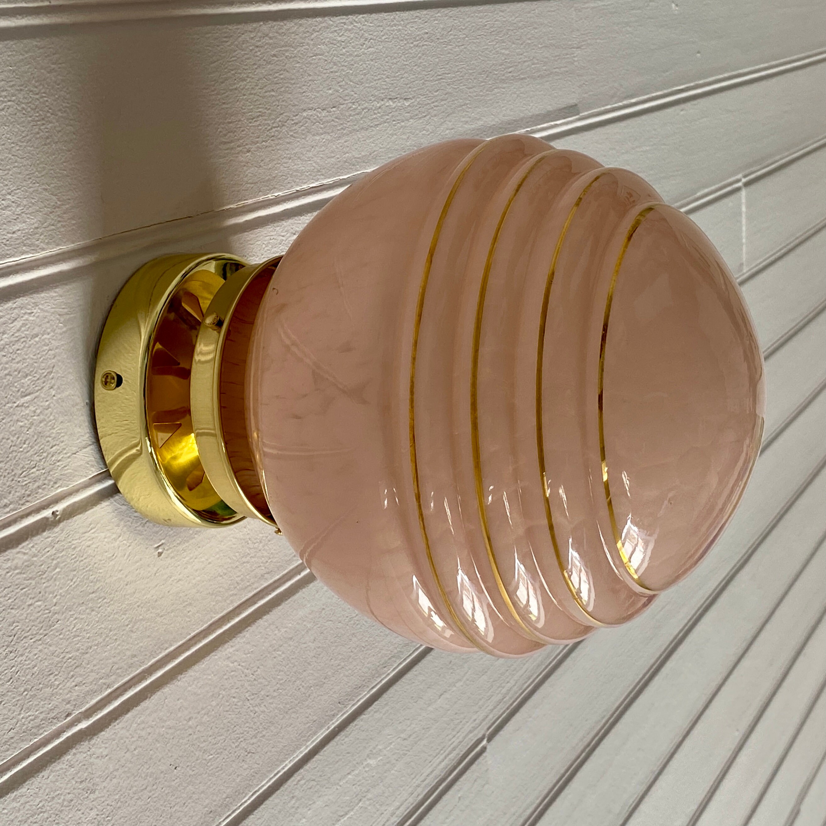 Applique ou Plafonnier Globe Vintage en Verre de Clichy Rose et Doré