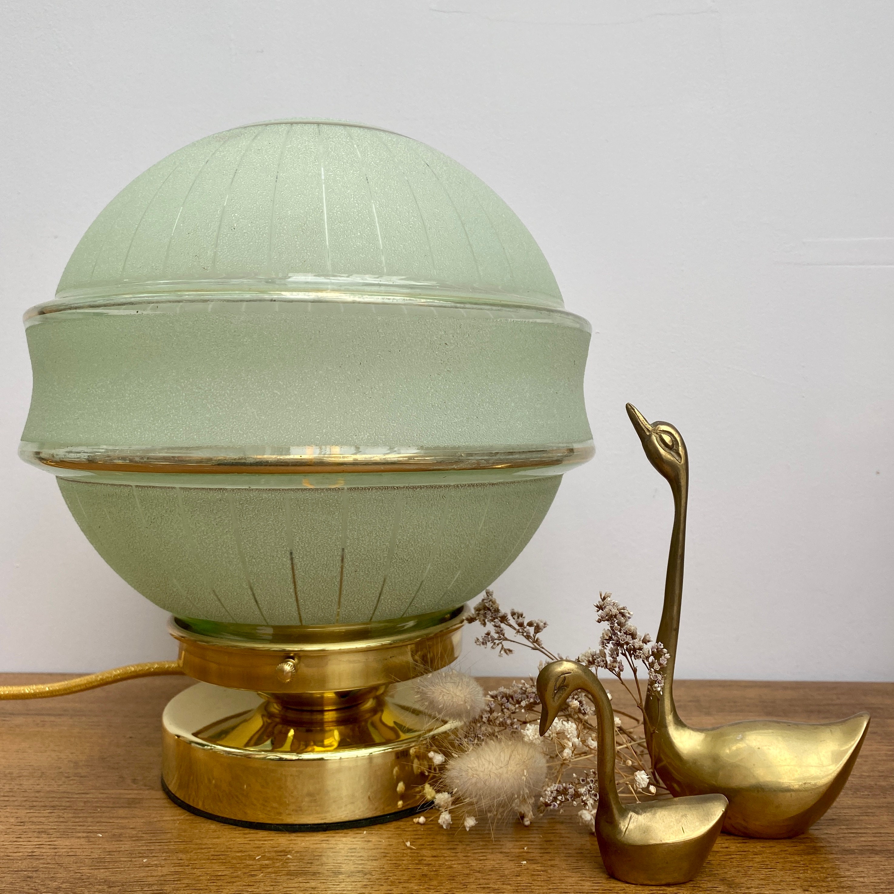 Lampe à Poser Globe Vintage en Verre Sablé Mint et Doré