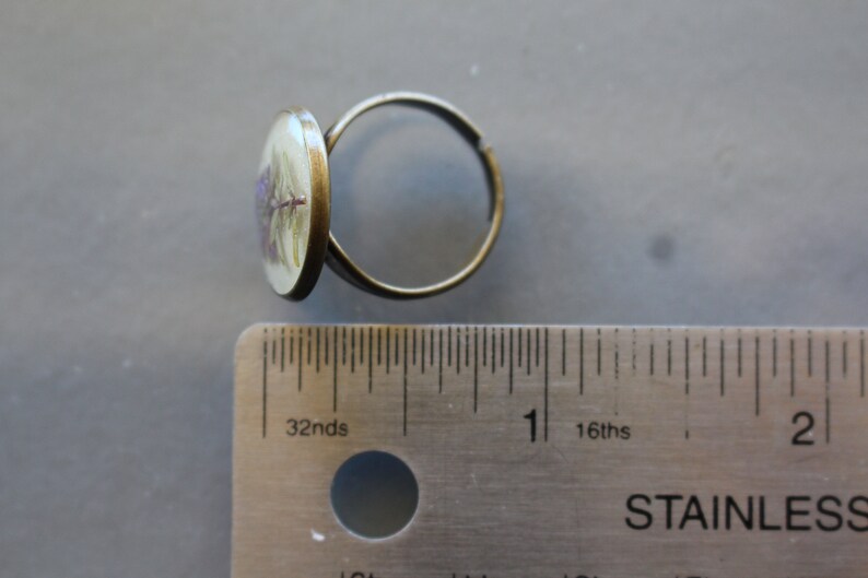 Flower Resin Ring White