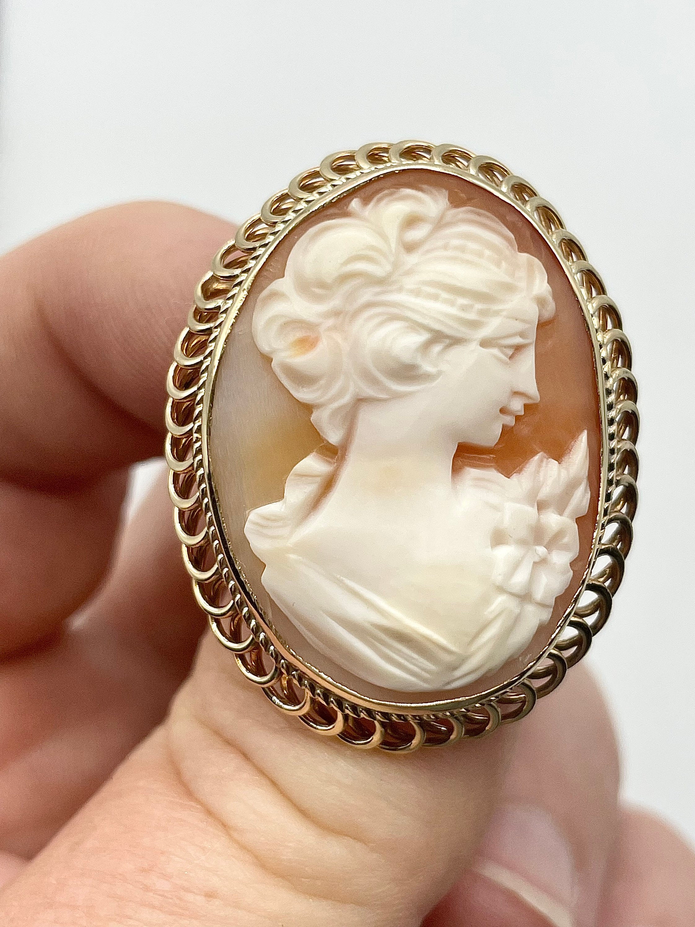 Broche Camée Vintage En Or Jaune 9 Carats - Sculptée Main - 11.99g - Occasion