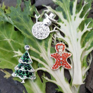 Even more Fabbie diamante sparkling Christmas buttons.