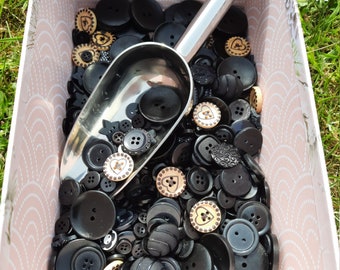 Mixed 50g bag black buttons