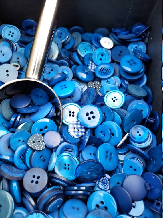 Mixed 50g Bag Dark Blue Buttons 