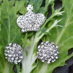 24mm Diamante Crown Button OR 15mm Diamante Dome. Beau-teee-ful.