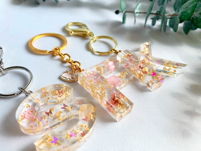 LIGHT PINK KEYCHAIN Custom Epoxy Resin Handmade Real Dried Etsy