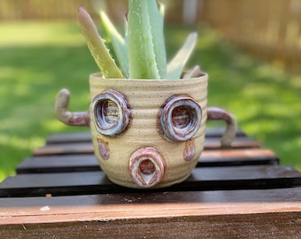 Gyroid Fire Cheeks Planter