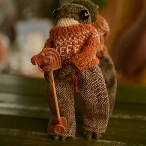 Knitted frog with a sweater and jeans. Famous frog from tik tok Made to order image 9