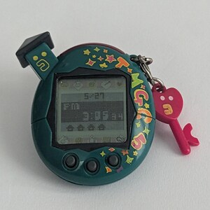 Bandai Tamagotchi V5 Familitchi Connection Version 5 TMGC 5 Interaktivt Elektroniskt Husdjur Asien Oceanien Exklusivt Sällsynt Virtuellt Husdjur bild 5