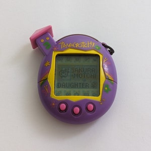 Bandai Tamagotchi V5 Familitchi Connection Version 5 Purple